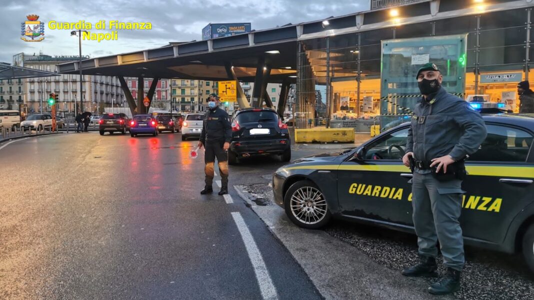 guardia di finanza controlli napoli