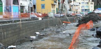 Incredibile a Piano di Sorrento, il Wwf: “Un marciapiede al posto della spiaggia di Marina di Cassano” marina di cassano spiaggia marciapiede wwf