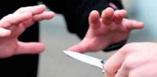 Napoli, Secondigliano: accoltella il cugino, denunciato 36enne