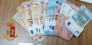 Secondigliano: nasconde la droga nel tettuccio dell’auto, arrestato secondigliano droga polizia