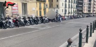 I parcheggiatori abusivi di Napoli dovevano pagare una tangente: arrestate 15 persone parcheggiatori abusivi napoli