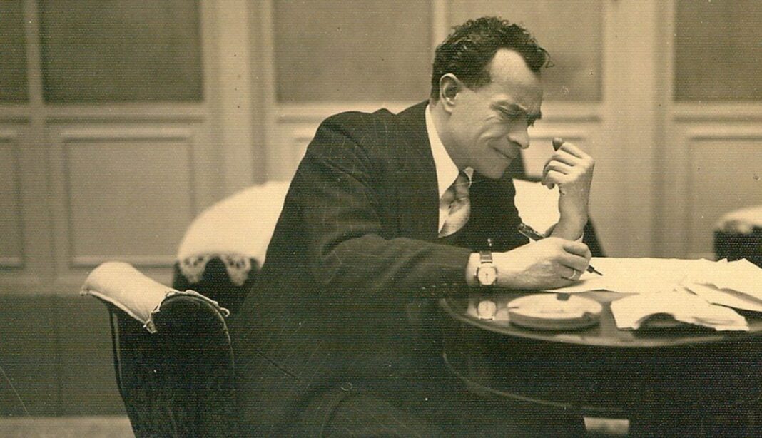 raffaele viviani castellammare