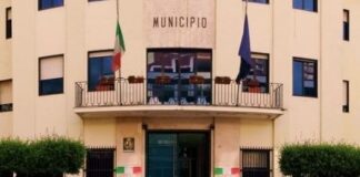 Anche a Gragnano i genitori si dividono chi vuole il rientro in classe in presenza e chi invece no