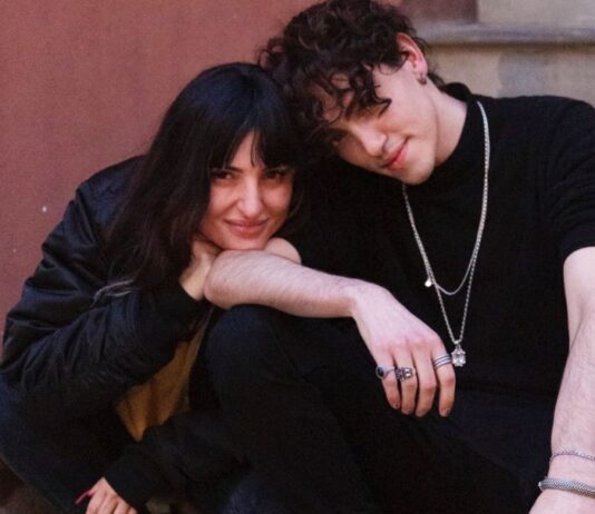 Arisa e Michele Bravi_ph Clara Parmigiani_b