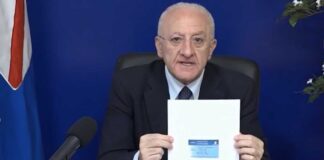 Vincenzo De Luca a giudizio per le Card Vaccini: presunto danno erariale da 3,7 milioni di euro. L'inchiesta della Procura della Corte dei Conti della Campania