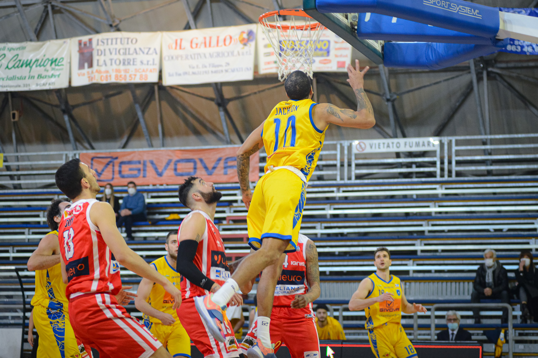 Basket: La Givova Scafati batte anche l'Unieuro Forlì 79-60