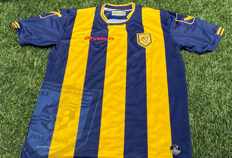 Juve Stabia: Presentate le maglie da gioco