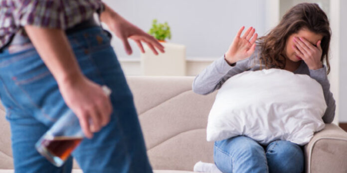 Prato-ubriaco-picchia-la-moglie