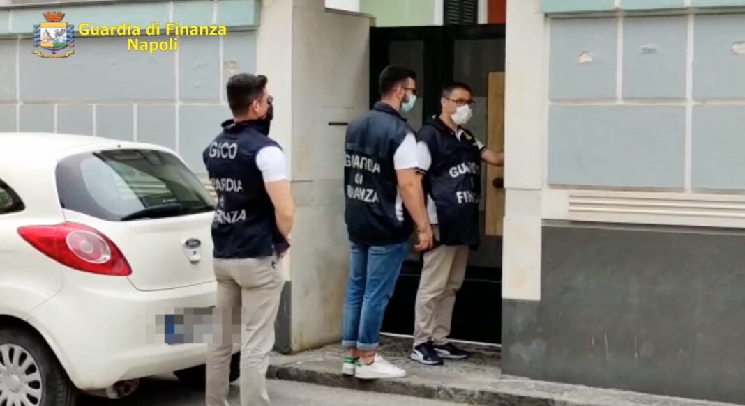 guardia di finanza napoli
