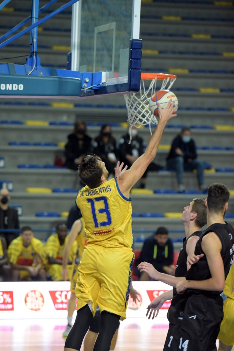 Manita Gialloblù: A Frosinone arriva la quinta vittoria di fila