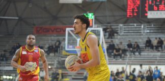 Orasì Ravenna al tappeto contro al Givova Scafati che diventa campione d'inverno