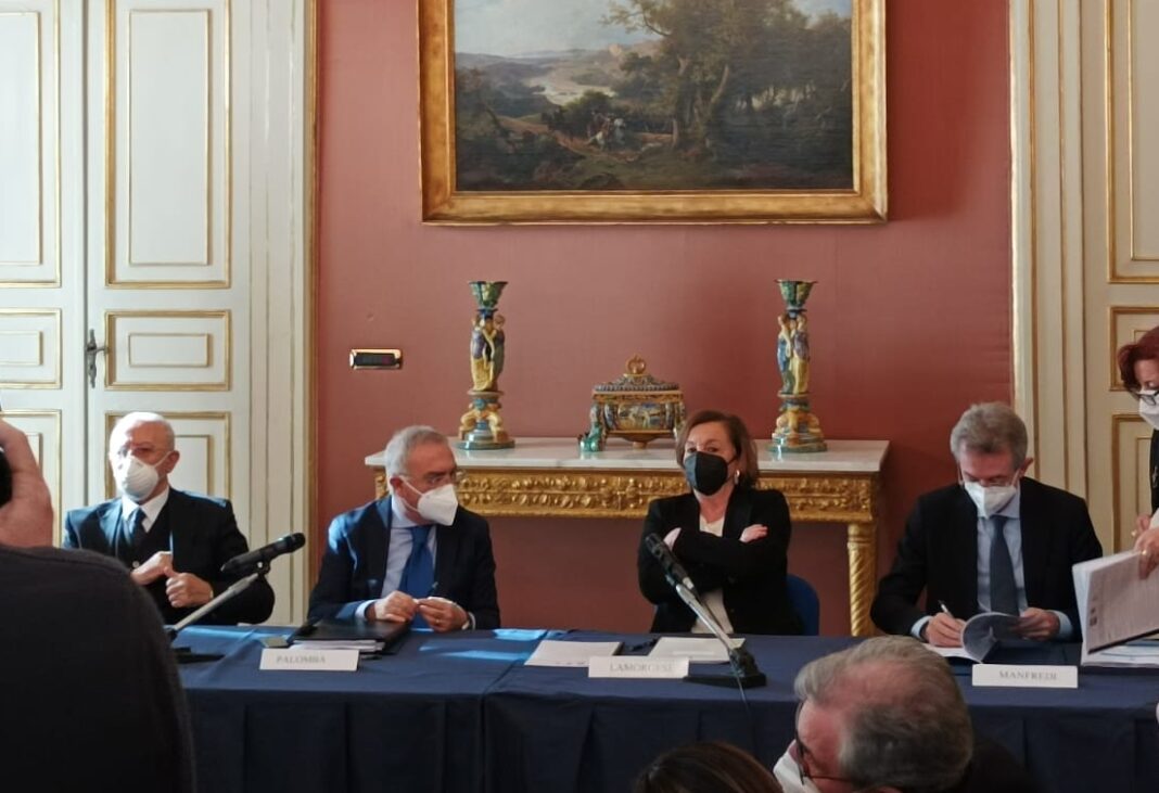ministro luciana lamorgese napoli prefettura