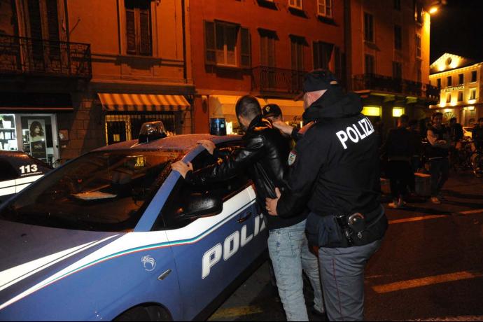 polizia-piazza-garibaldi