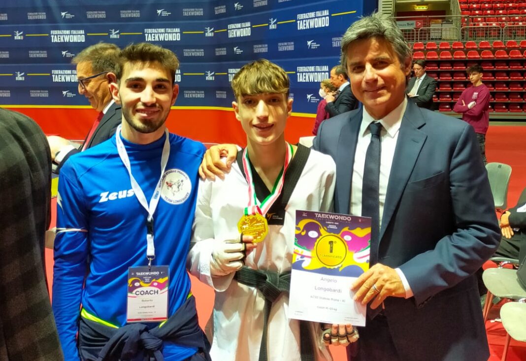 angelo longobardi castellammare campione taekwondo