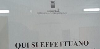 “Qui si effettuano miracoli”: l’incredibile manifesto negli Uffici del Comune di Napoli qui si effettuano miracoli comune di napoli