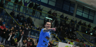 16 risultati utili consecutivi per il Napoli Futsal, confitto anche Todis Lido di Ostia