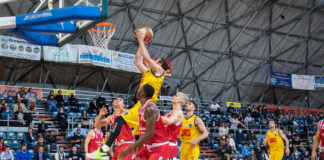 La Givova Scafati si impone 82-71 sulla Giorgio Tesi Group Pistoia