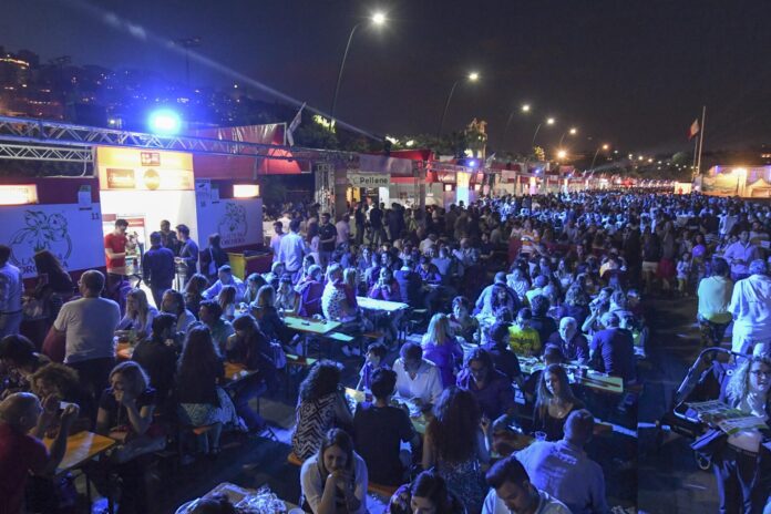 Folla Pizza Village20180609_0257