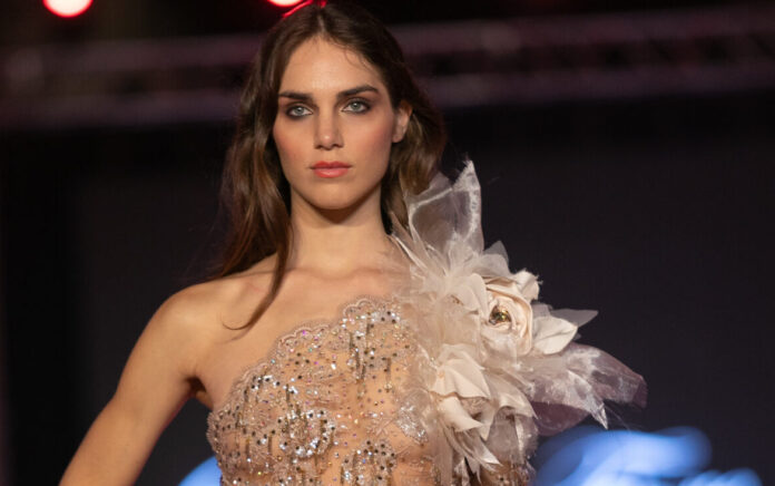 È Moda Fashion Paestum 1 È Moda Fashion Paestum 1