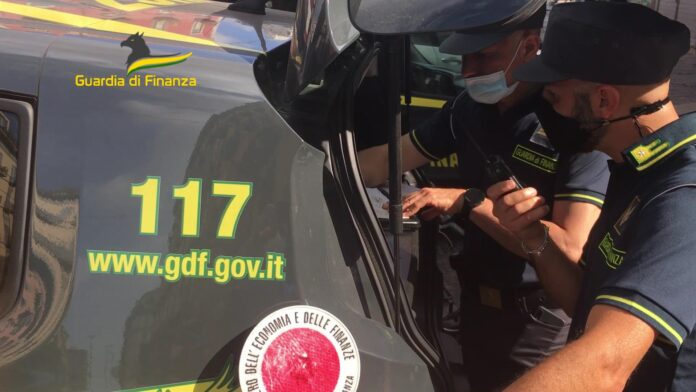 boscoreale sorvegliato speciale guardia di finanza