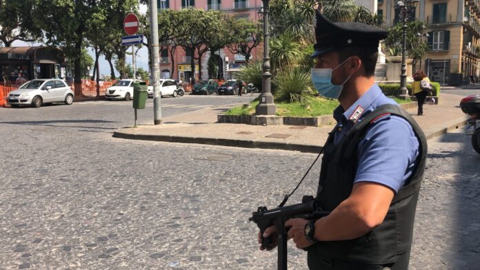 castellammare carabinieri scippo