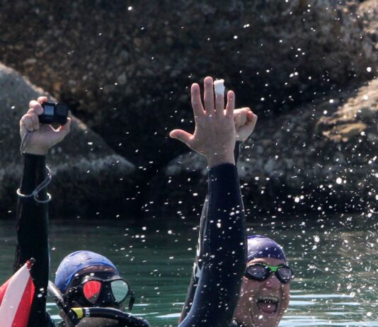 tentativi record del mondo di apnea per disabili nel mare di Scarlino