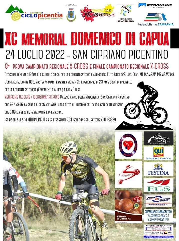 Mountain bike, in rampa di lancio a San Cipriano Picentino Mountain bike, in rampa di lancio a San Cipriano Picentino