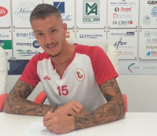 Il portiere Donini firma per la Turris