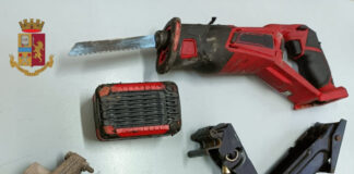 Miano: ladri di marmitte sorpresi in un parcheggio, arrestati due napoletani