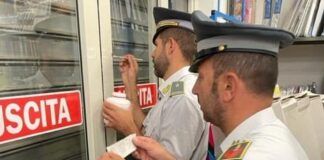 Oltre 3mila scontrini “ritoccati” per evadere le tasse: negozio di Sala Consilina chiuso per un mese