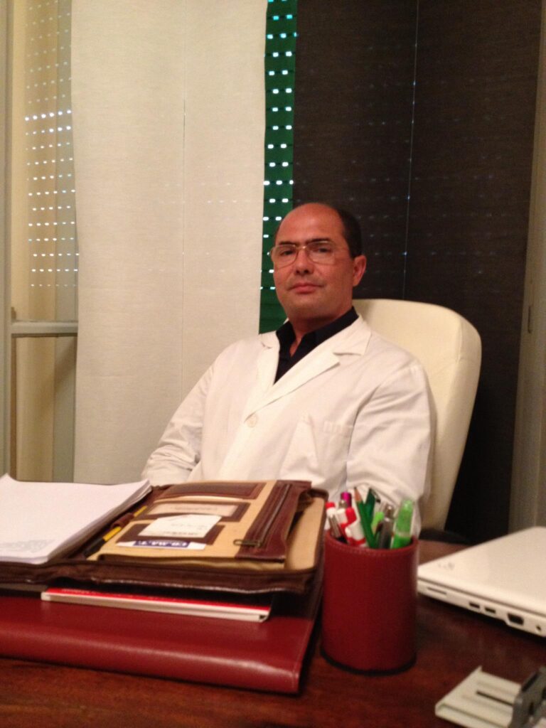 Gelbison Calcio: Il dr. Antonio Di Leo è lo specialista ortopedico del team medico Gelbison Calcio: Il dr. Antonio Di Leo è lo specialista ortopedico del team medico