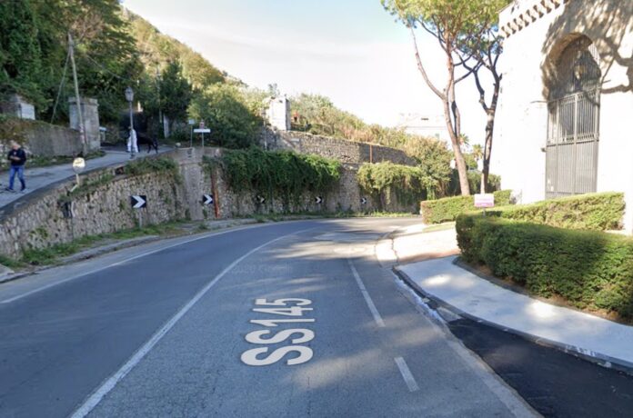 Castellammare strada statale sorrentina 145 castello medievale Castellammare strada statale sorrentina 145 castello medievale