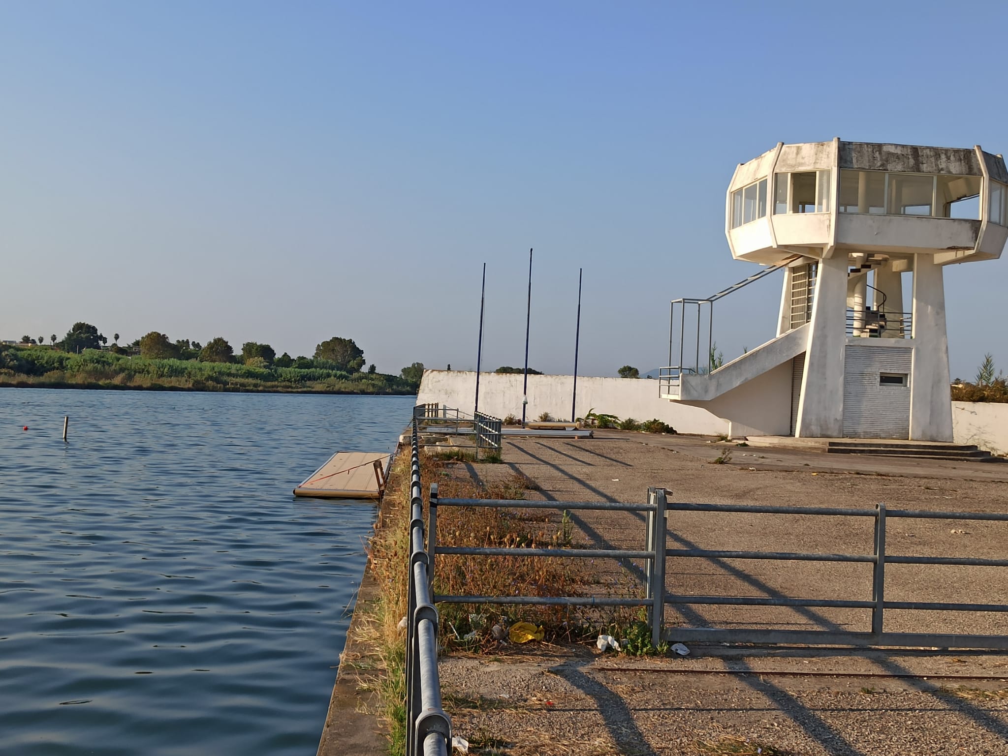 I canottieri napoletani per la rinascita dello Stadio del remo del Lago Patria