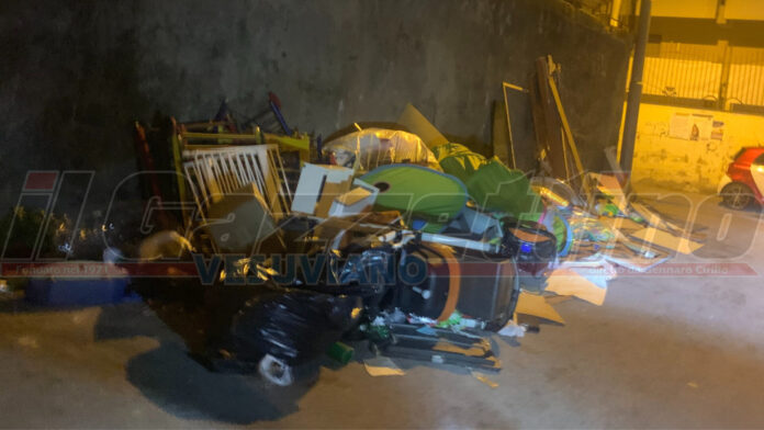 castellammare discarica scuola via monaciello