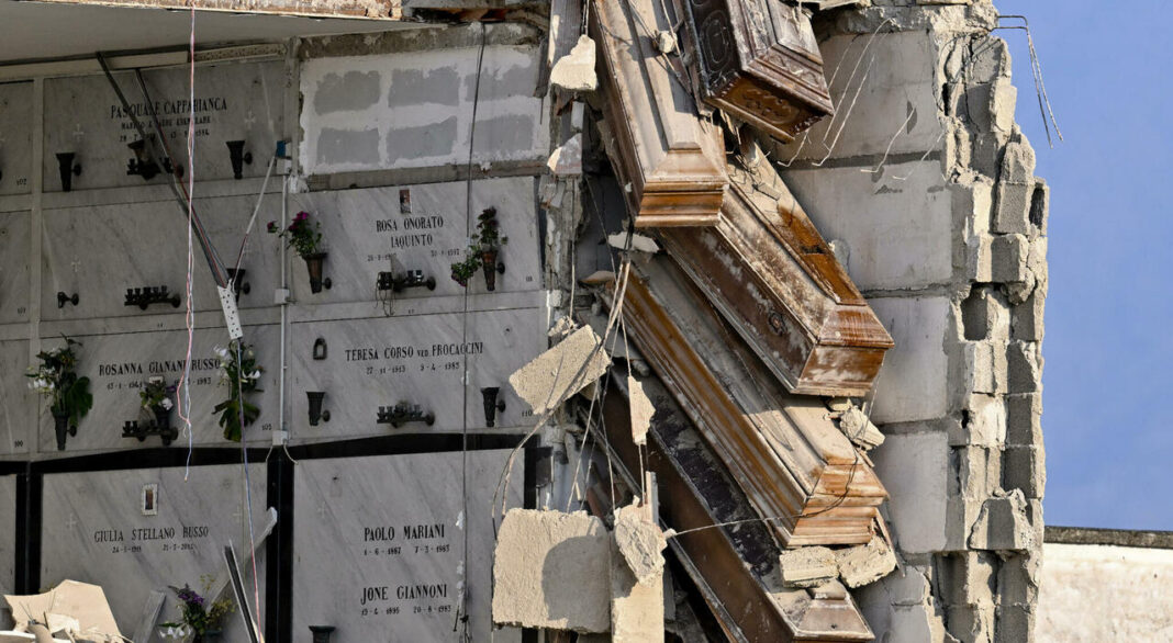cimitero poggioreale crollo