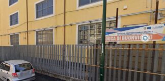 miano scuola accoltellato