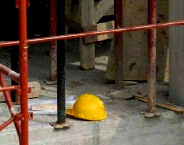 Tragedie sul lavoro, in dieci anni in Campania più di mille morti Tragedie sul lavoro, in dieci anni in Campania più di mille morti