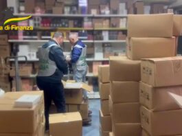 napoli profumi falsi