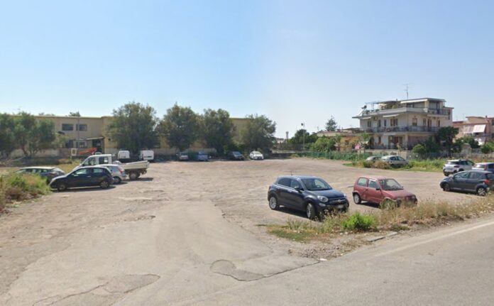 castellammare spaccio scuola parcheggio