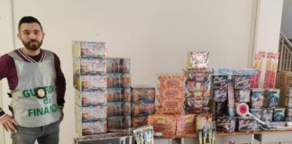 Montecorvino Rovella: botti su scaffali con merce infiammabile