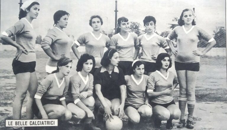 Le origini del calcio femminile napoletano nelle pagine del libro “Azzurre” Le origini del calcio femminile napoletano nelle pagine del libro “Azzurre”