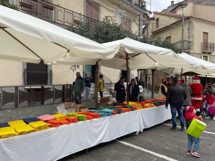 Comunicato Roccadaspide - Doni 'ambientali' per i ragazzi delle scuole3