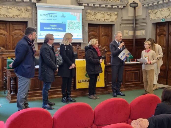 Comunicato Salerno - Ecoforum Legambiente, Premio a Olevano sul Tusciano 4 Comunicato Salerno - Ecoforum Legambiente, Premio a Olevano sul Tusciano 4