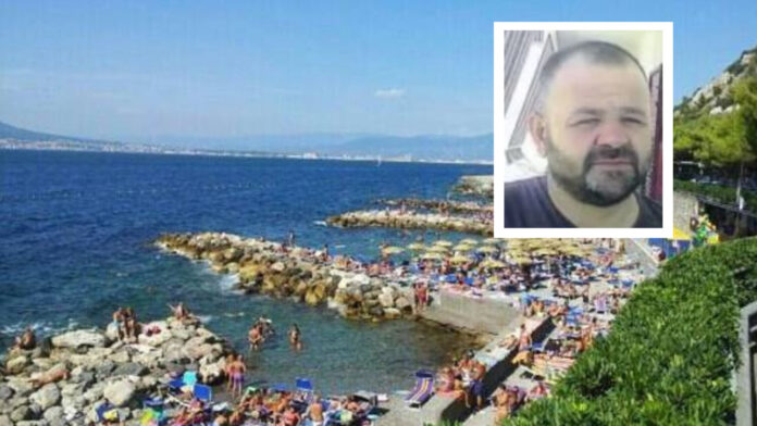 Castellammare, il gestore di un lido abusivo tra le vittime del clan