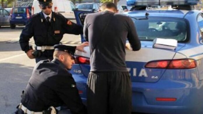 polizia-blocca-parcheggiatore-abusivo-2-1200x675