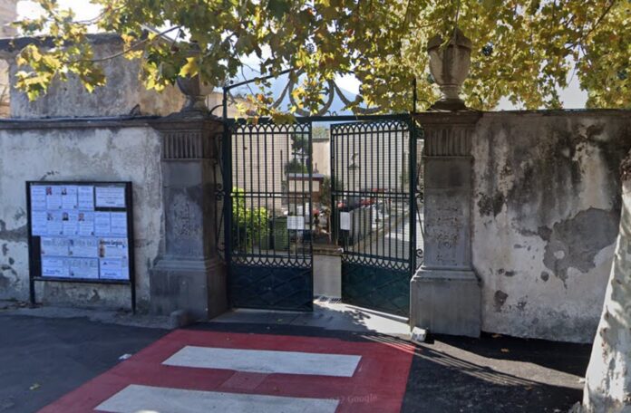 gragnano cimitero via dei sepolcri