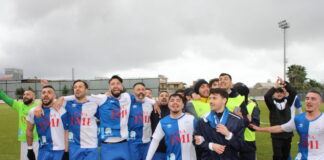 Al Comunale di Santa Maria la Carità la gara termina 3-2 per i padroni di casa