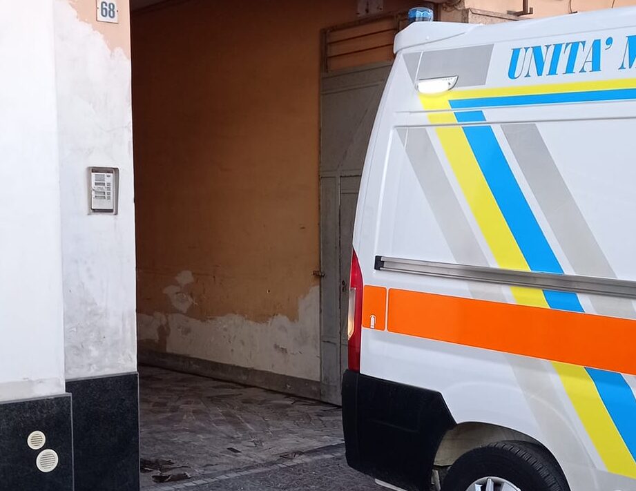 Santa Maria la Carità, anziano cade e batte la testa: ambulanza sul posto dopo un'ora Santa Maria la Carità, anziano cade e batte la testa: ambulanza sul posto dopo un'ora