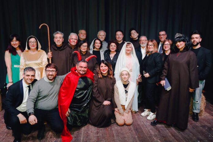 Castellammare, a teatro per il cuore di Mariarosaria: grande successo al Supercinema