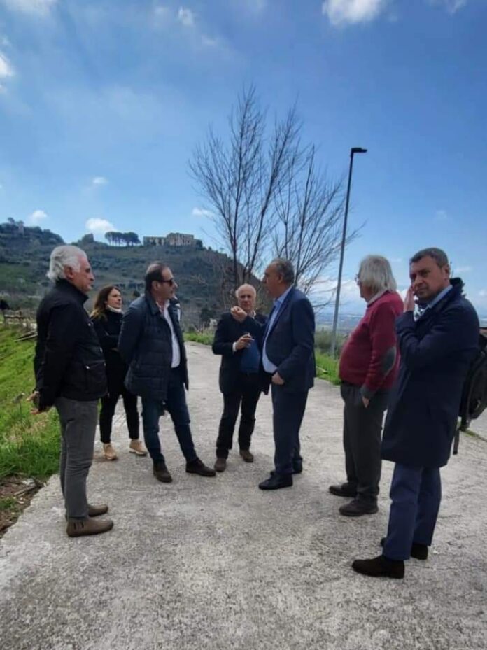 Il post frana di Sarno diventa un modello per Ischia: la visita del commissario Giovanni Legnini